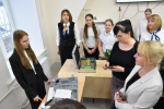 Познакомили с агроклассом.