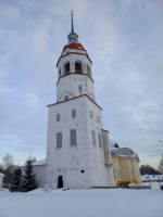 Детский смех смешался с колокольным звоном.